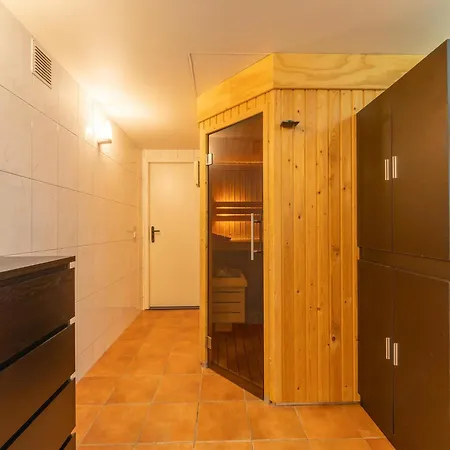 In Schin Op Geul With Sauna, Cleaning Included