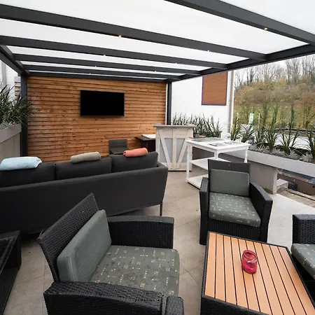Apartment In Schin Op Geul With Sauna, Cleaning Included Walem
